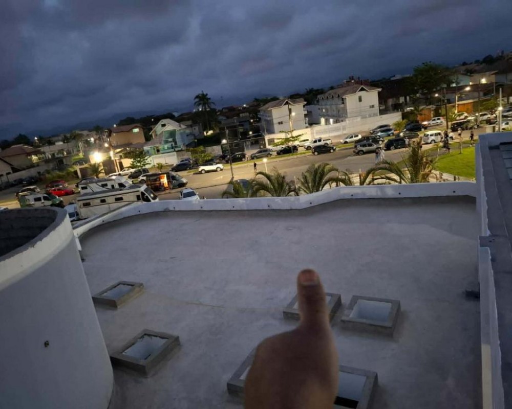 Imagem 13 da galeria Impermeabilização de laje com manta asfáltica, impede passagem de água indesejada.