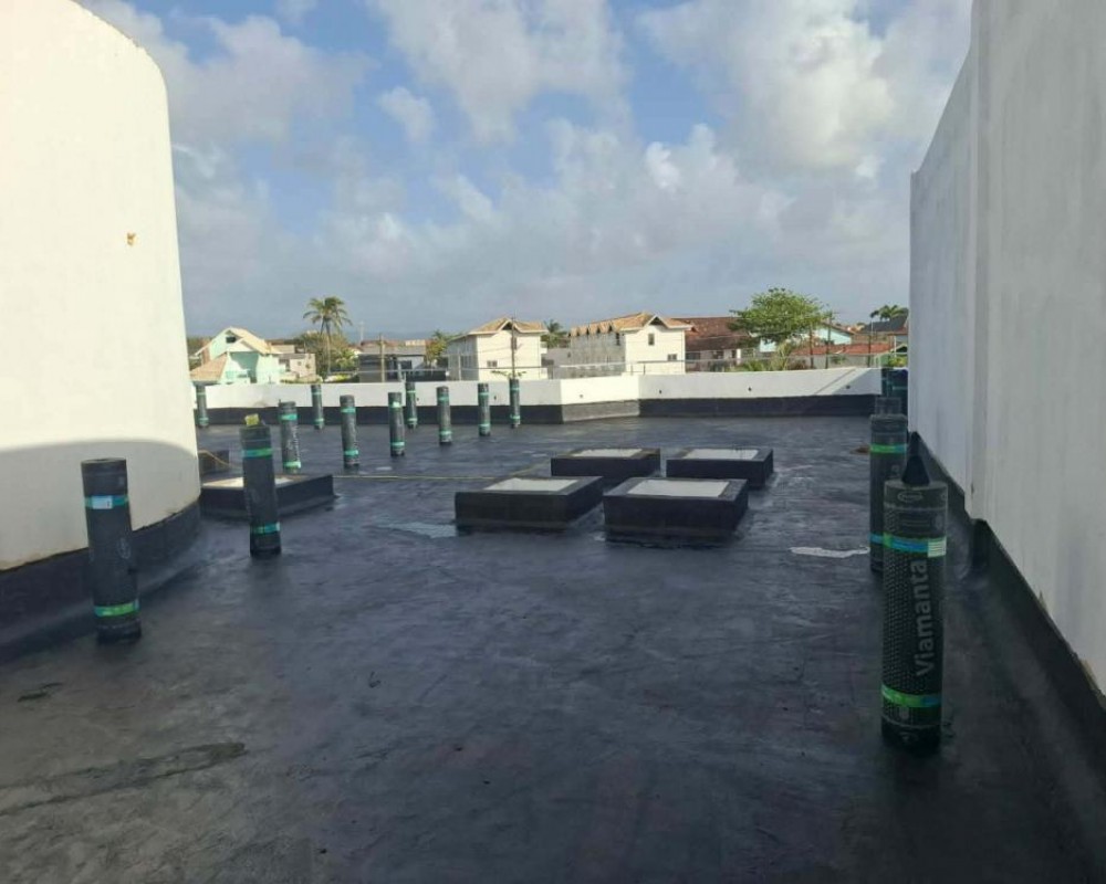 Imagem 6 da galeria Impermeabilização de laje com manta asfáltica, impede passagem de água indesejada.