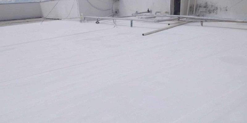 Impermeabilização de laje exposta, com borracha liquida térmica e bidim   Impermeabilização de laje exposta, com borracha liquida térmica e bidim