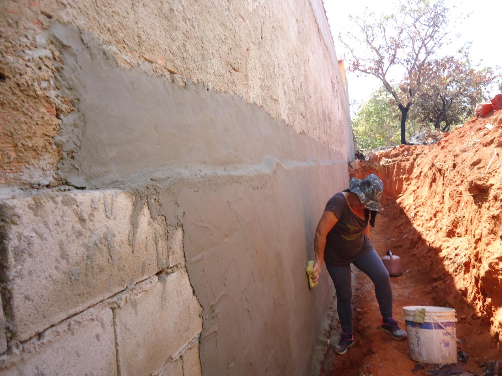 impermeabilização de muro de arrimo.