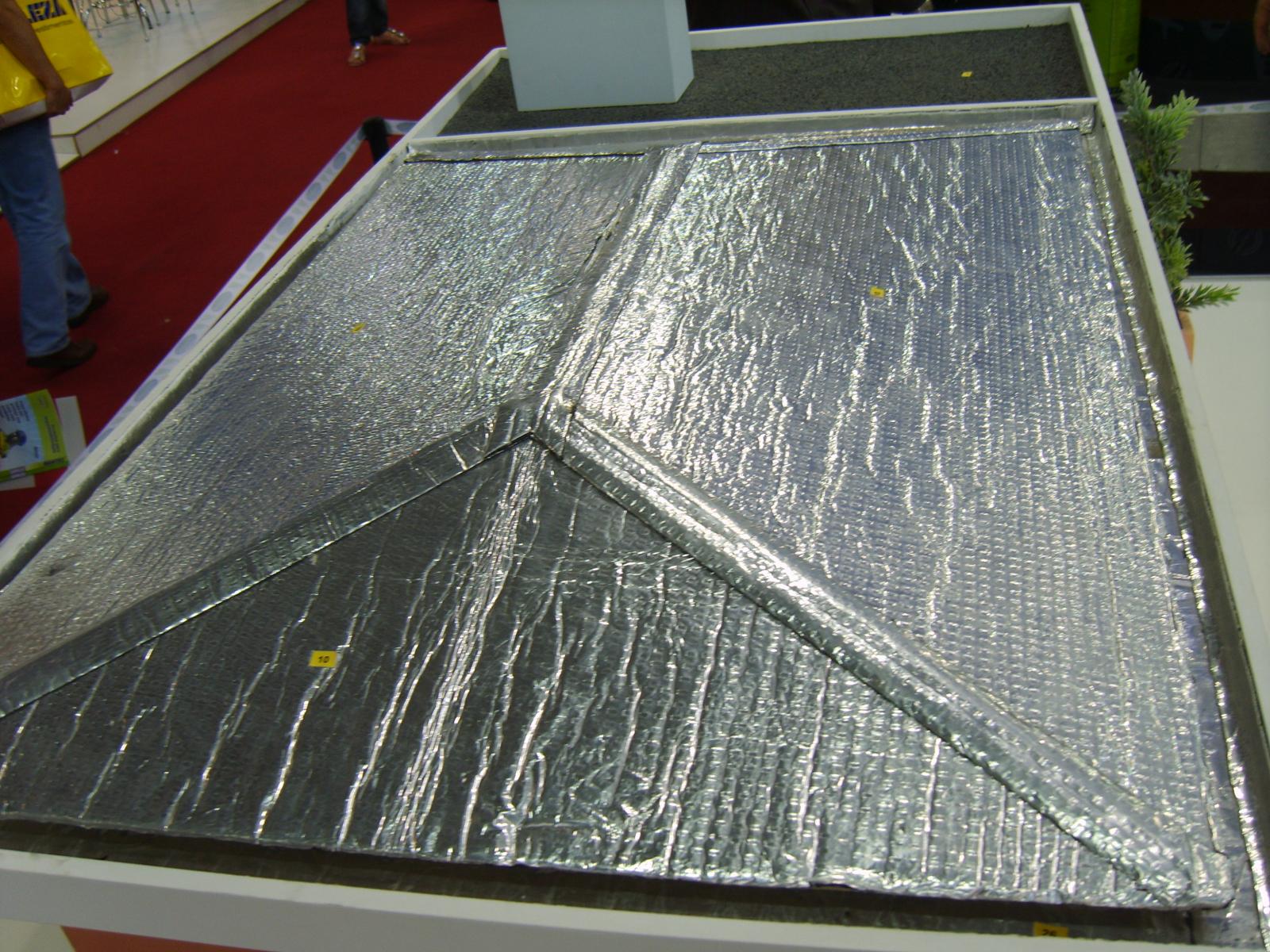 isolamento térmico de telhado.