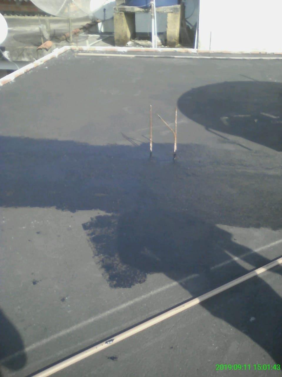 Impermeabilização de laje exposta com manta asfáltica.