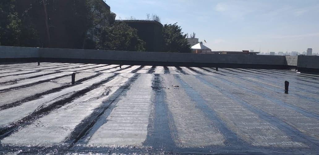Impermeabilização de laje exposta, com manta asfáltica.