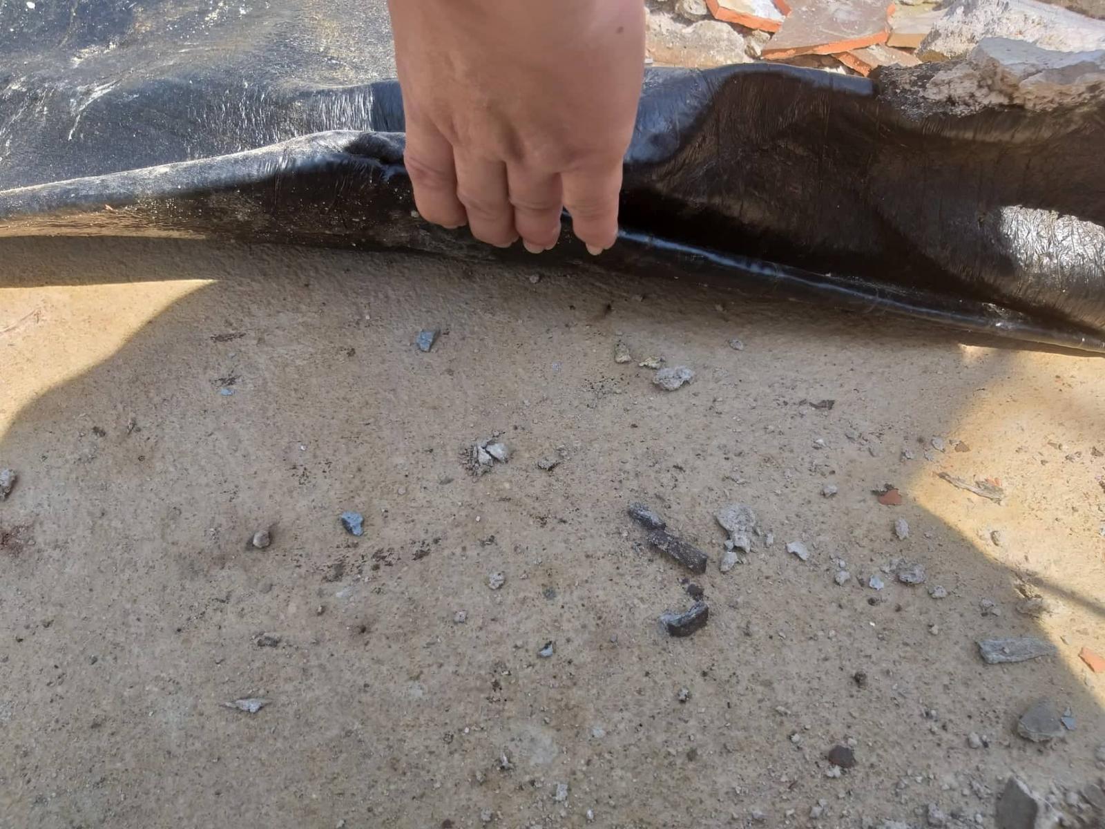 Impermeabilização de laje, com manta asfáltica.