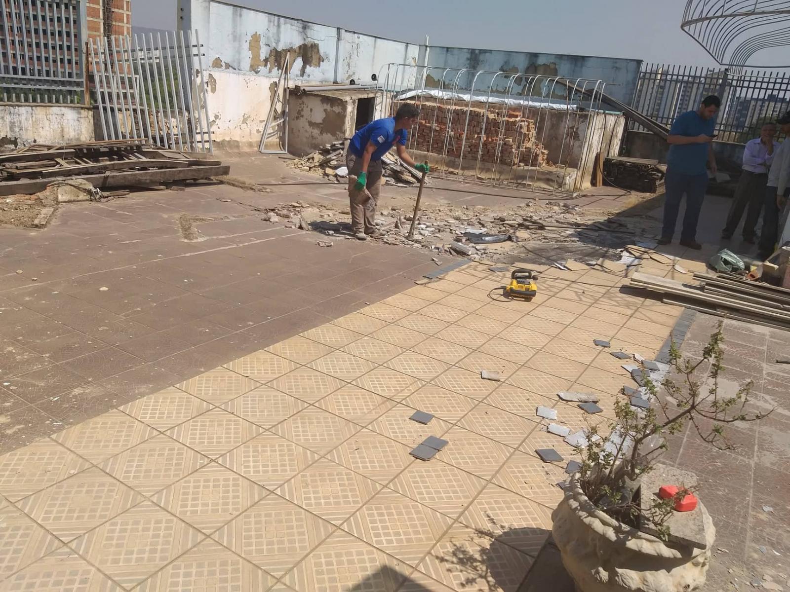 construtor e pedreiro.