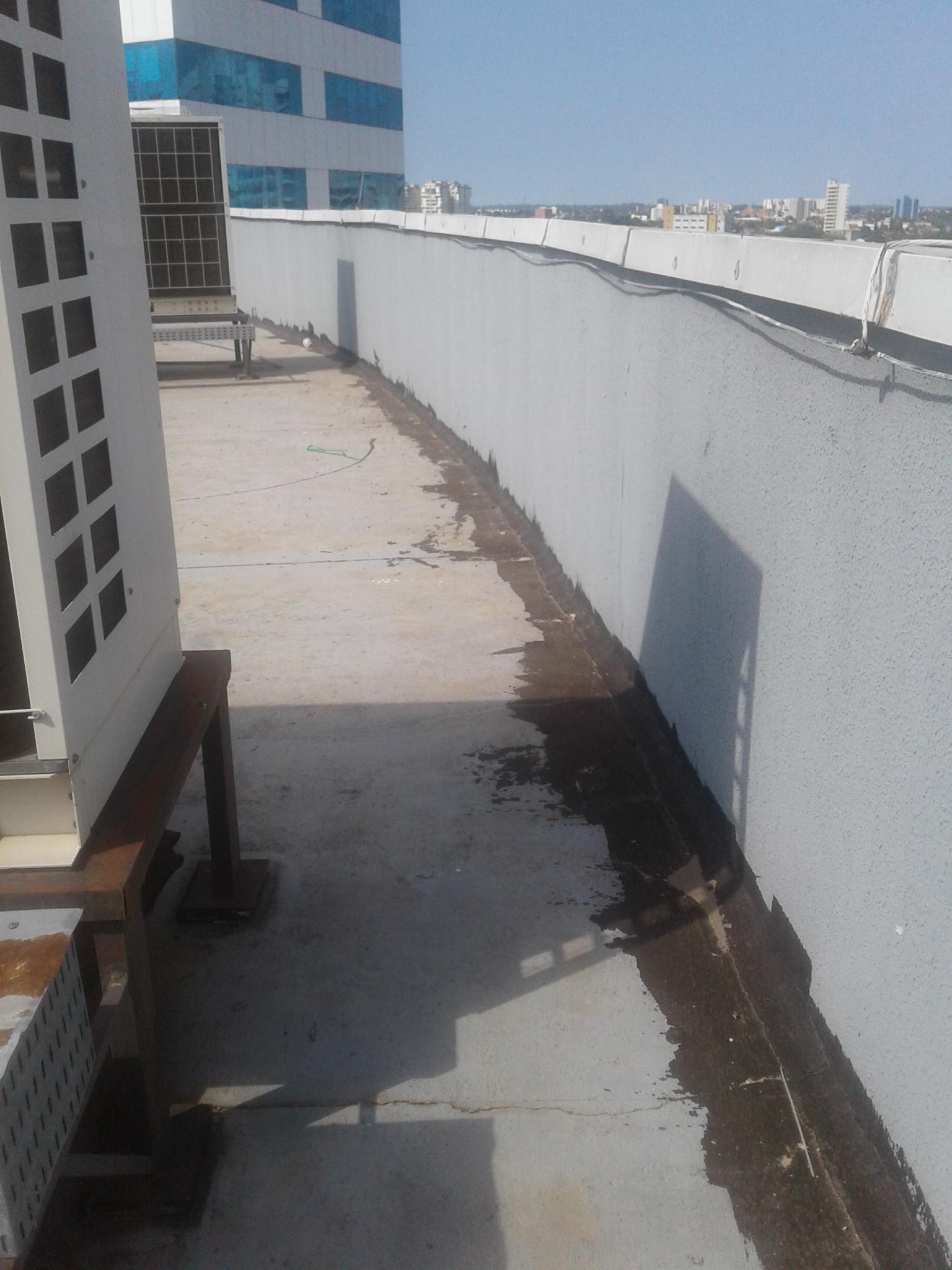 Impermeabilização e isolamento térmico de laje.