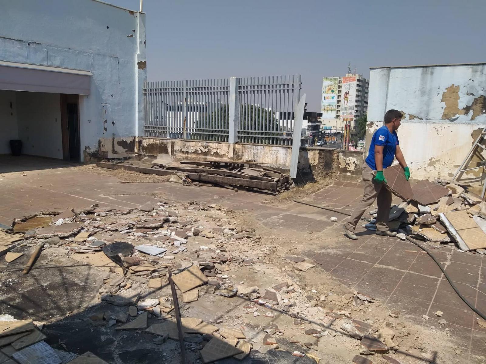 Construção e Reforma.