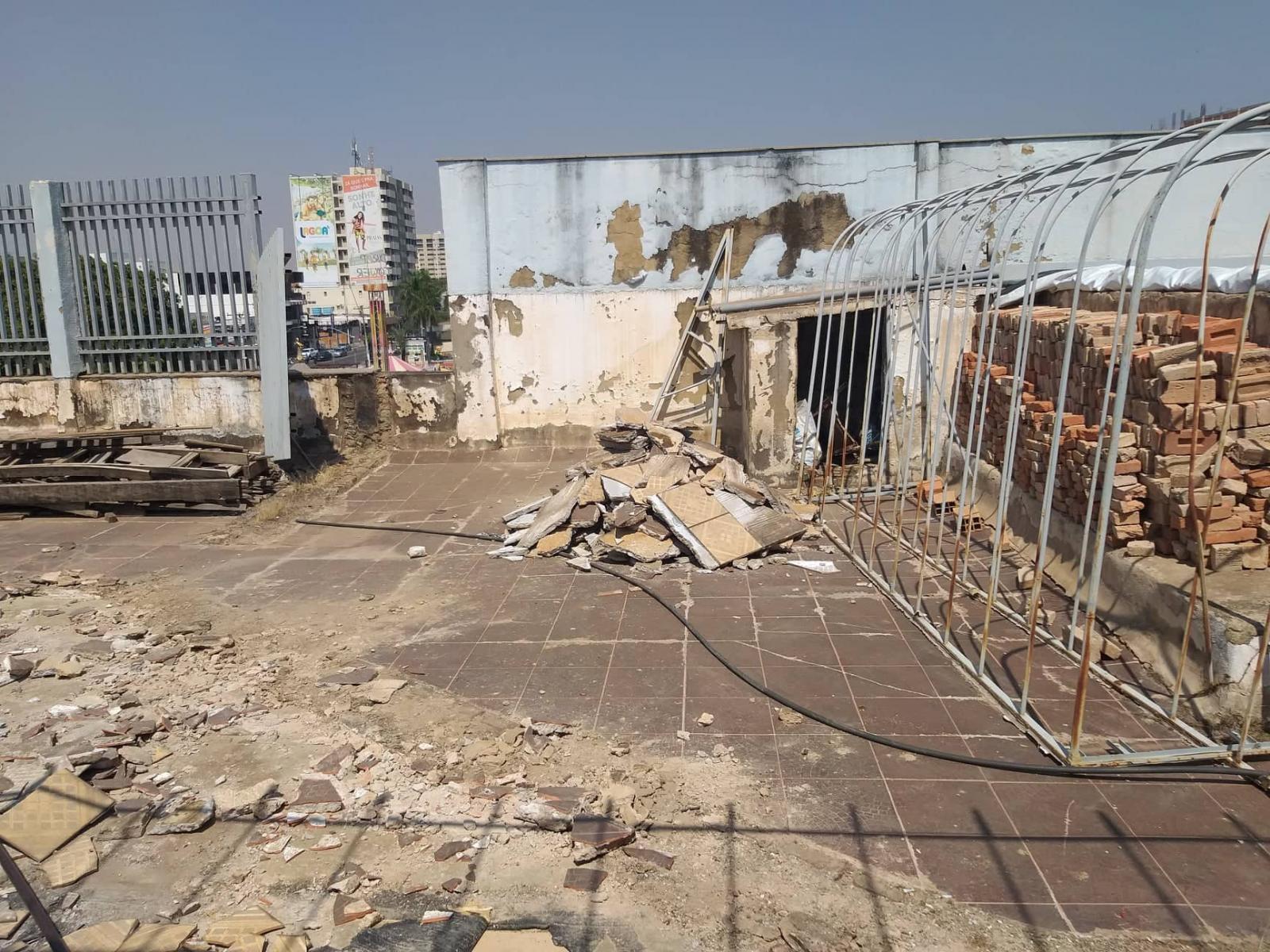 Construção, Reforma, Impermeabilização e Pintura.