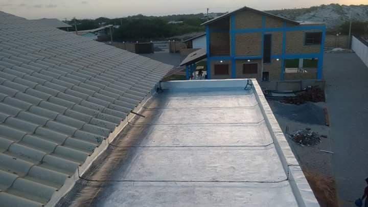 Impermeabilização de lajes, calhas, telhados e coberturas.  