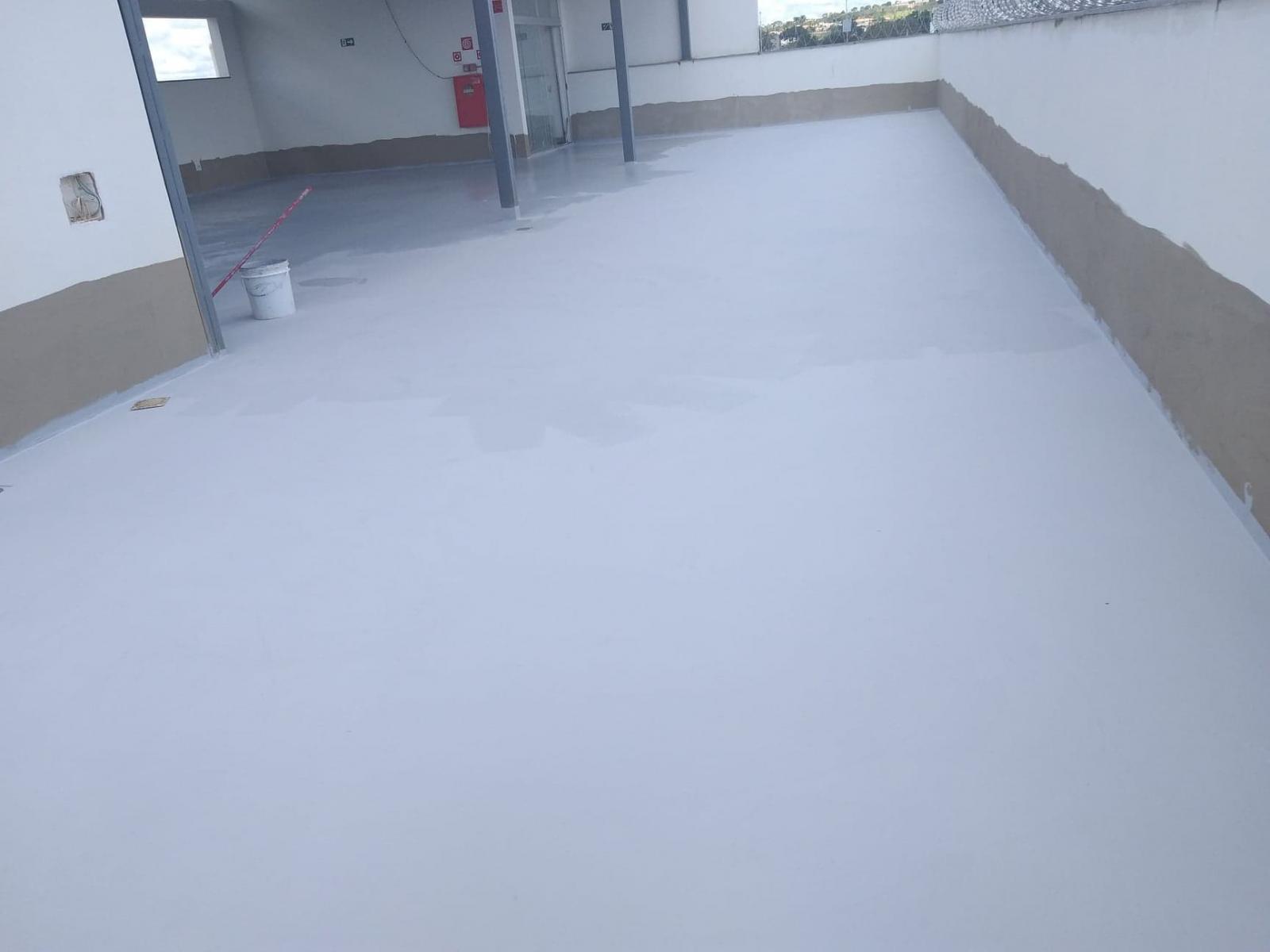 Impermeabilização de lajes e coberturas expostas, em varias cores.