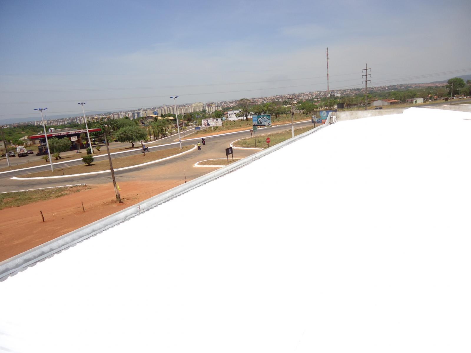 Impermeabilização, Isolamento Térmico para Telhados e Coberturas, com manta aluminizada e tinta térmica.