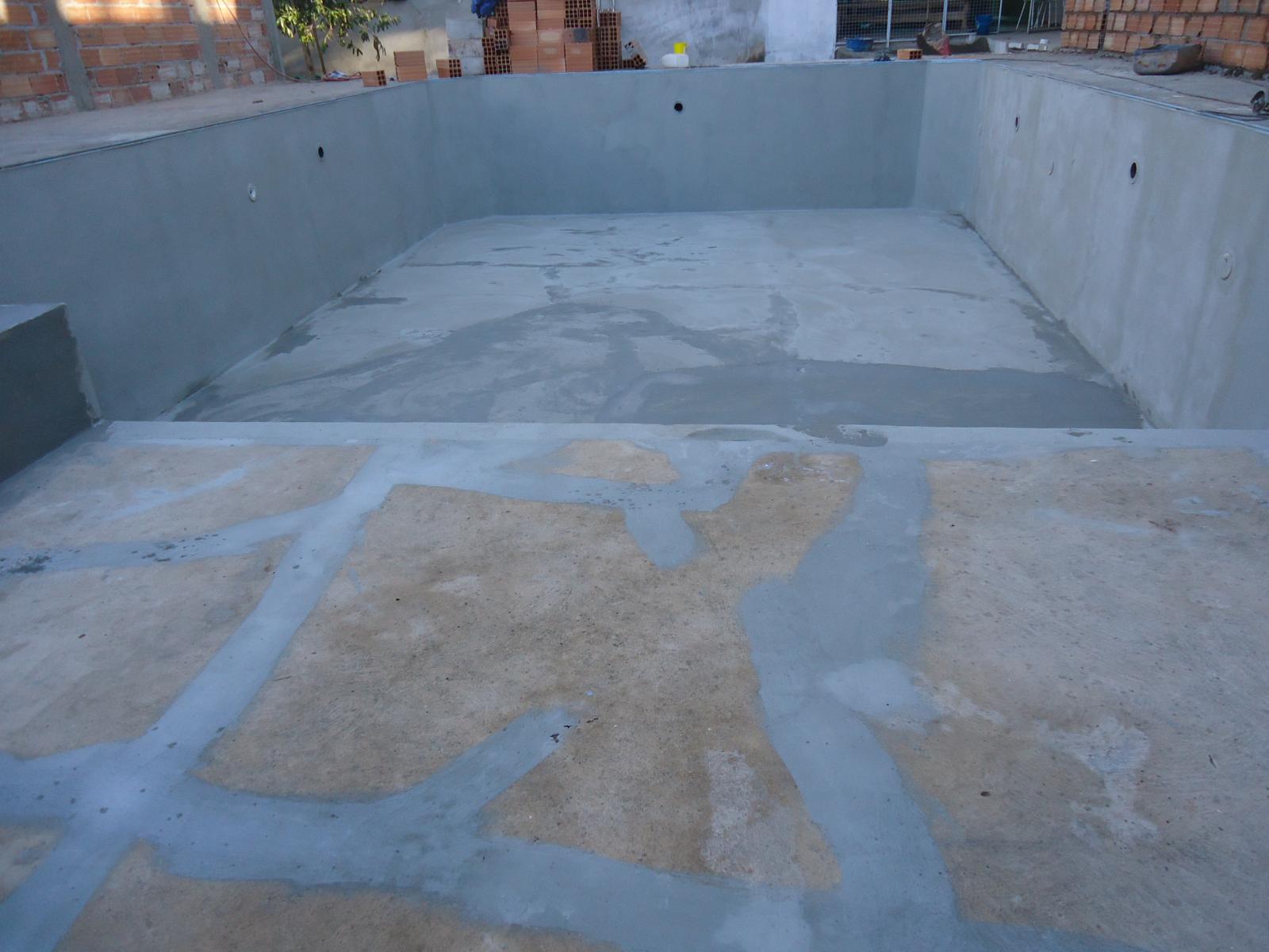 Impermeabilização de Piscina com argamassa polimérica e cristalização.