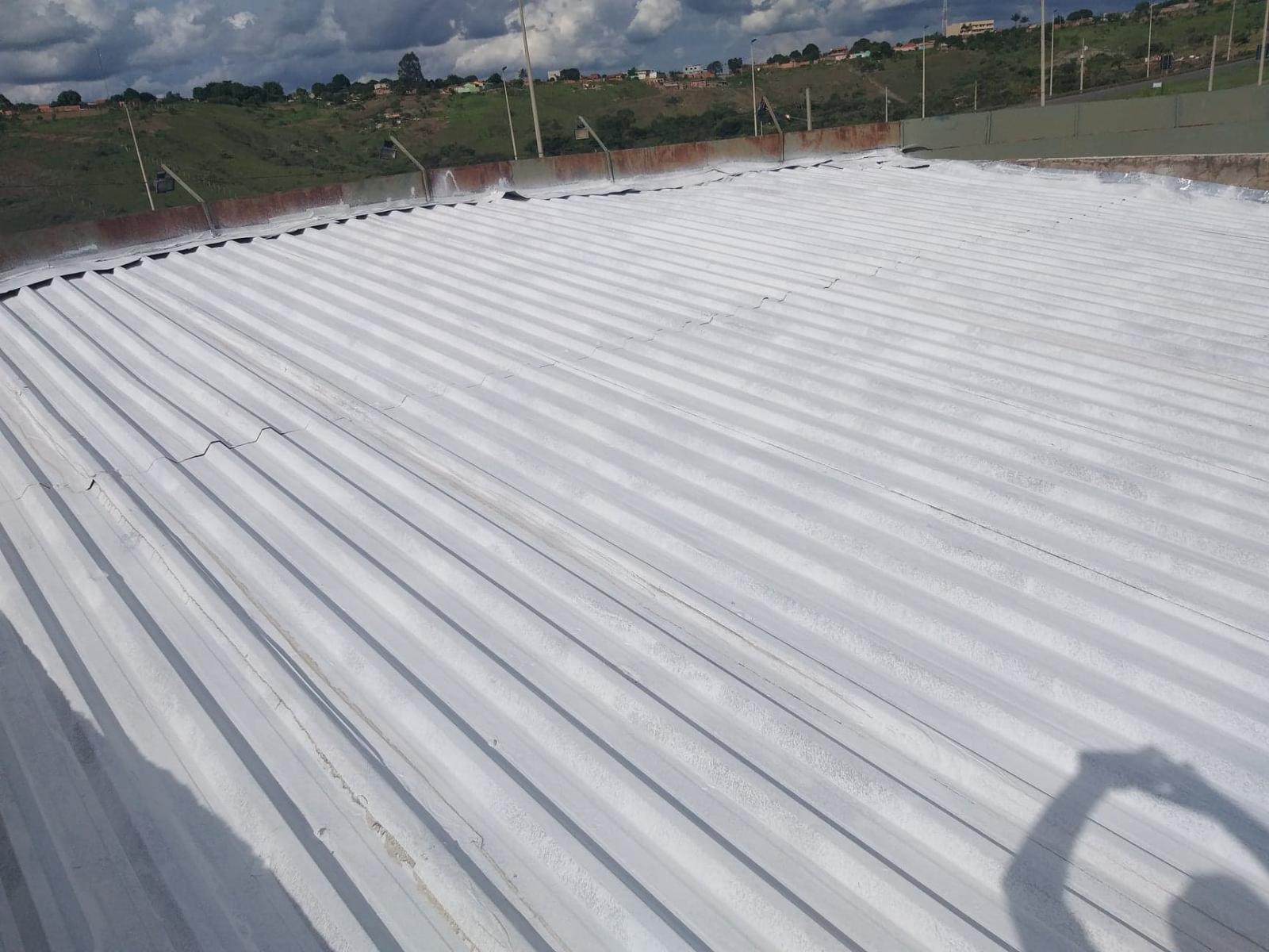 Impermeabilização e Isolamento Térmico para telhados Galvanizados e Coberturas.