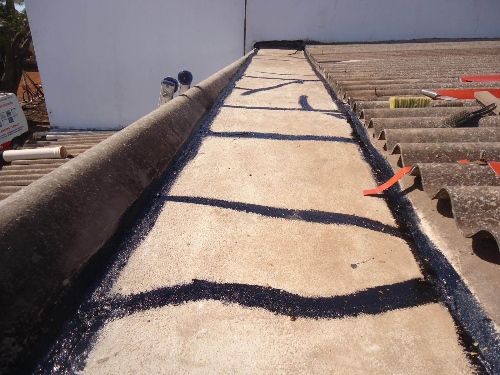 Impermeabilização de Calhas e Telhados.