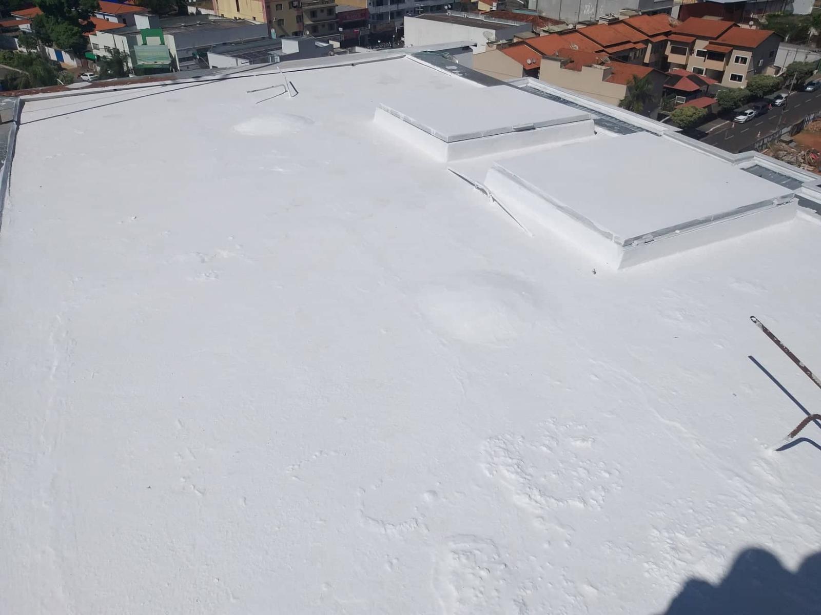 Impermeabilização,  isolamento térmico para lajes e telhados.