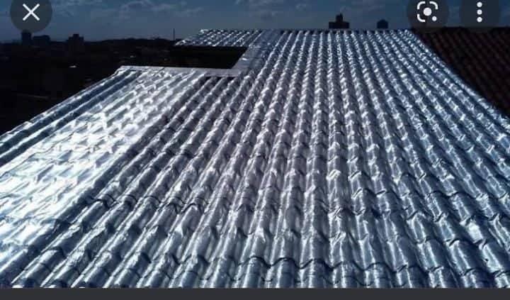 Impermeabilização e isolamento térmico, para telhados e coberturas.