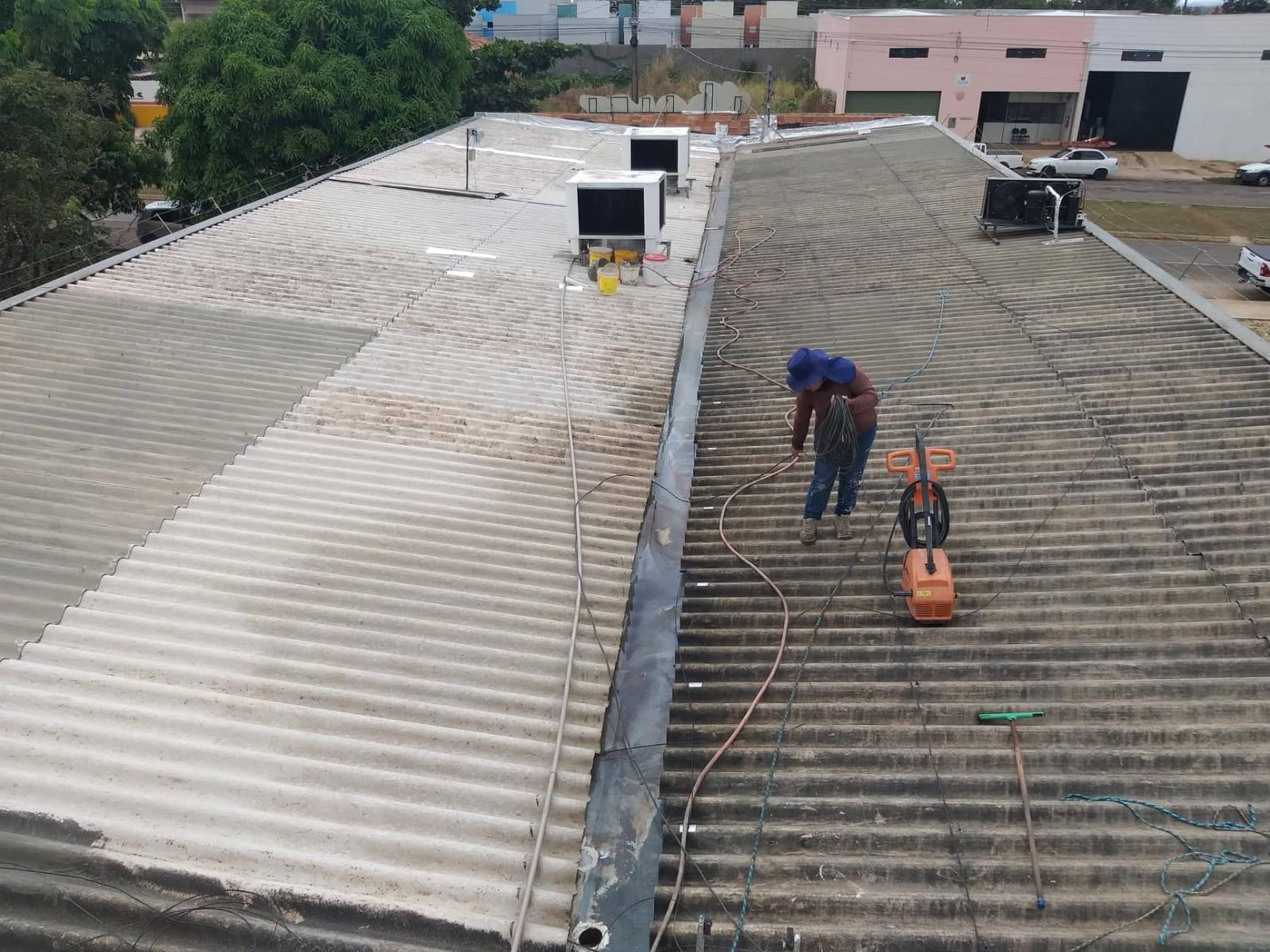 Impermeabilização e isolamento térmico, para telhados e coberturas.