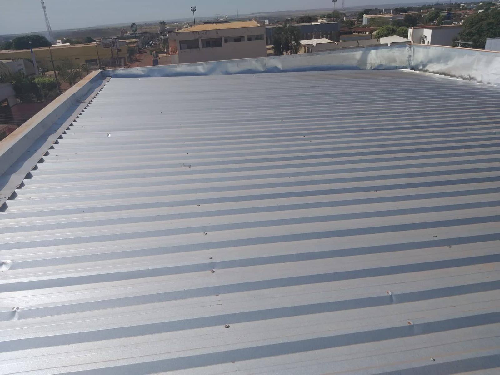 Impermeabilização e isolamento térmico, para telhados e coberturas.