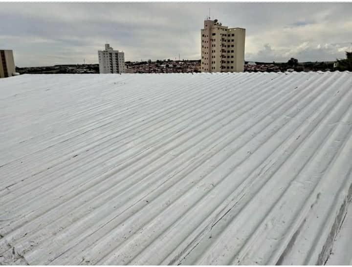 Impermeabilização e isolamento térmico, para telhados e coberturas.