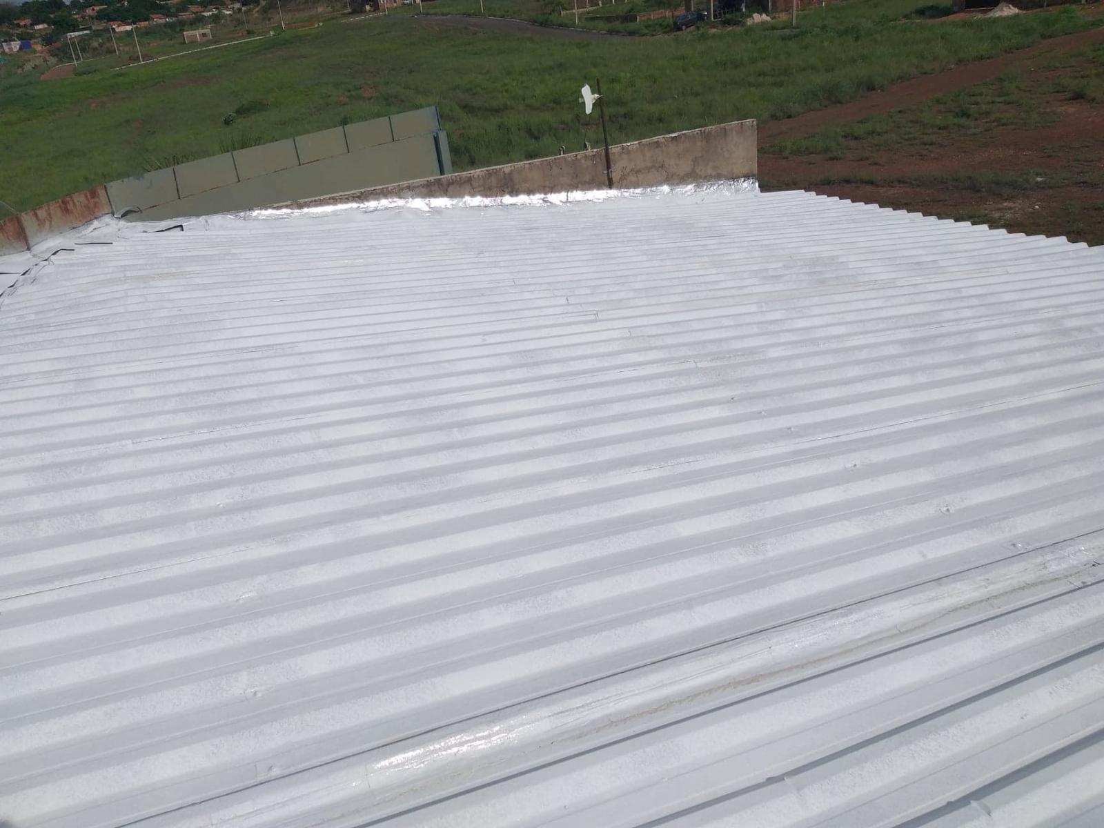 Impermeabilização e isolamento térmico, para telhados e coberturas.