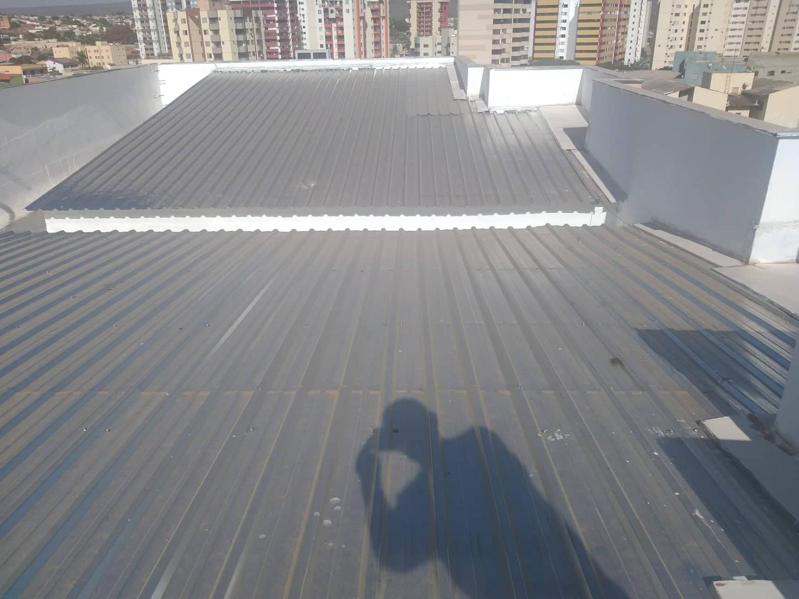 Impermeabilização e isolamento térmico, para telhados e coberturas.