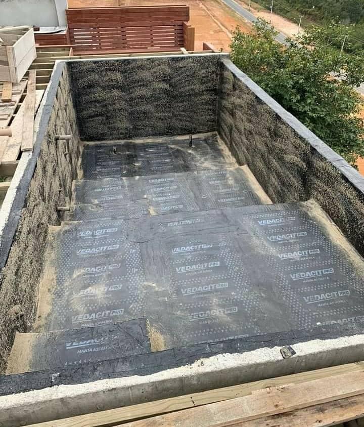 Impermeabilização de piscinas.