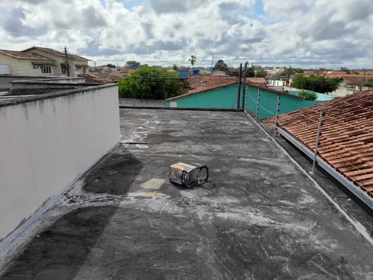 Impermeabilização de lajes e coberturas expostas.