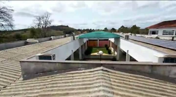 Impermeabilização de telhados e coberturas.