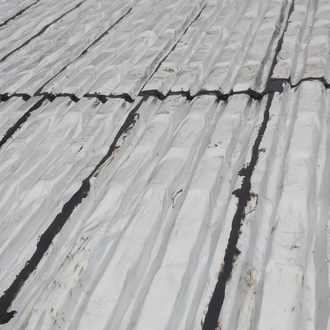 Impermeabilização e isolamento térmico, para telhados e coberturas.