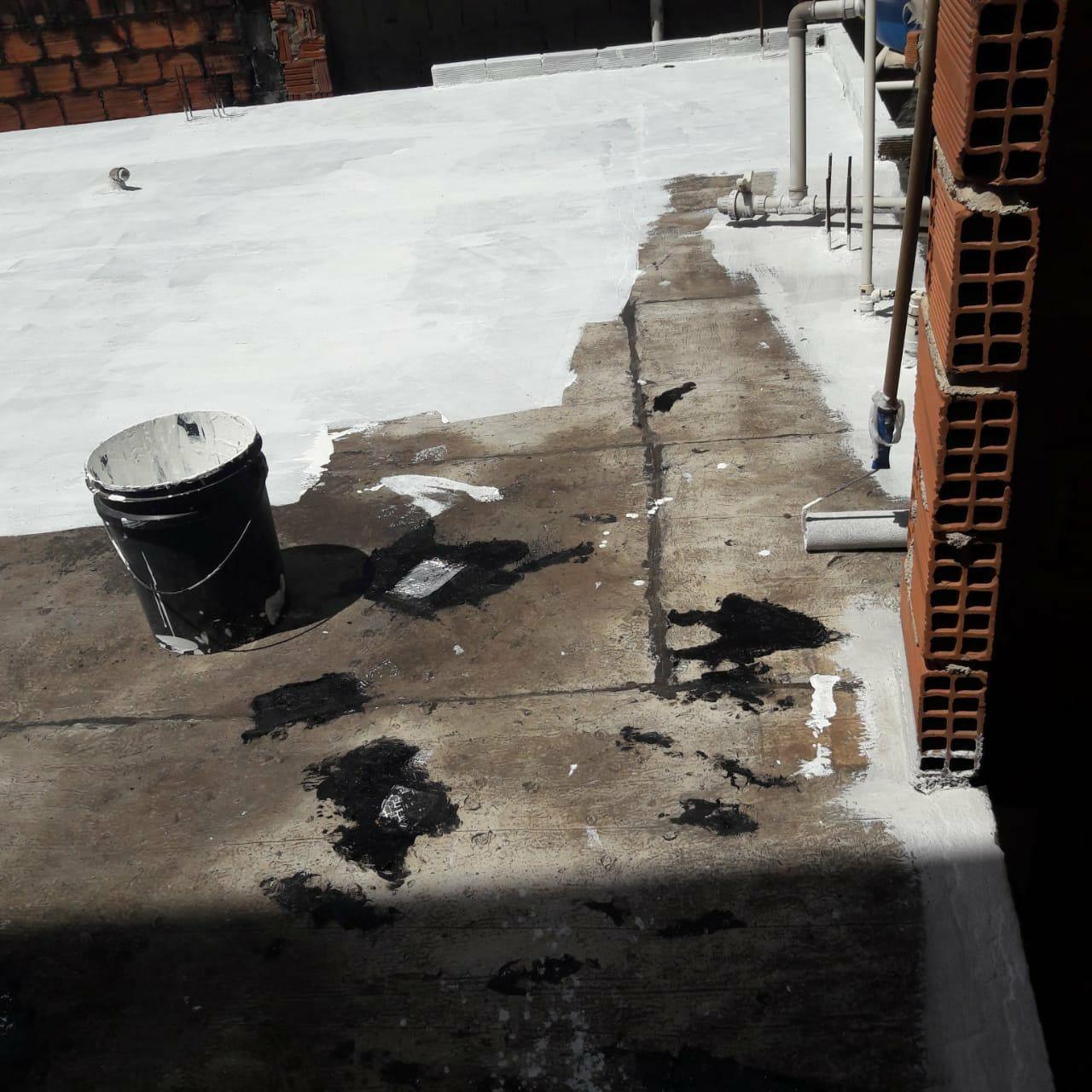 Impermeabilização e isolamento térmico, para telhados e coberturas.