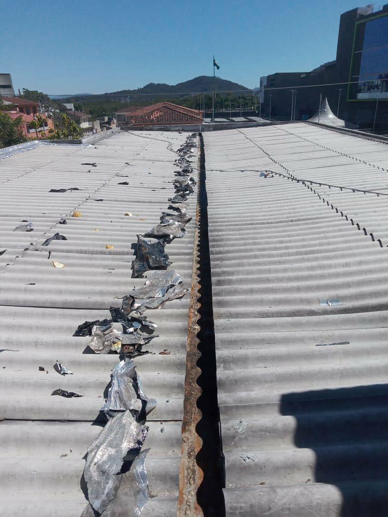 Impermeabilização e isolamento térmico, para telhados e coberturas.