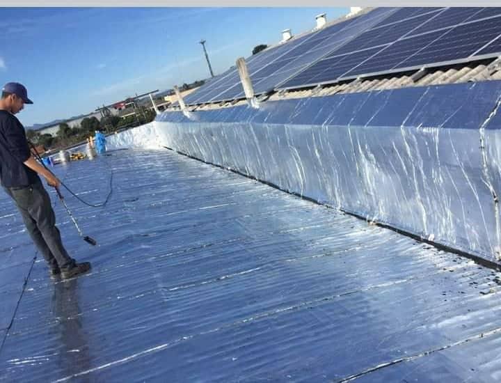 Impermeabilização de lajes expostas, com manta asfáltica aluminizada.