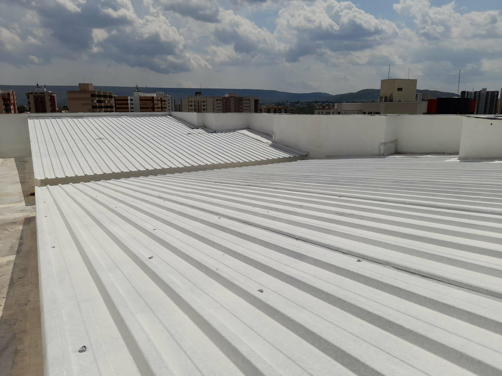 Impermeabilização e isolamento térmico, para telhados e coberturas.