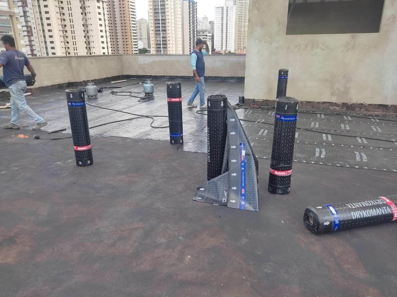 Impermeabilização de lajes expostas.