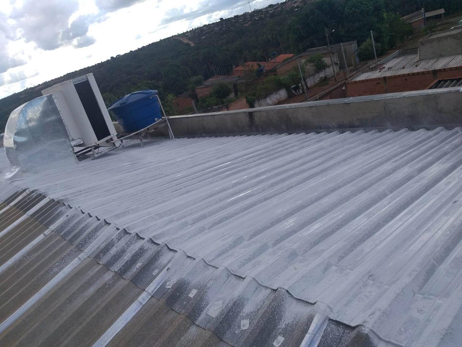 Impermeabilização e isolamento térmico, para telhados e coberturas.