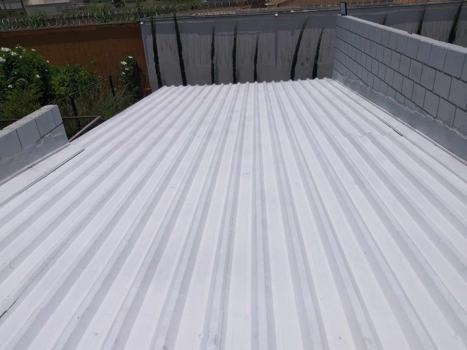 Impermeabilização e isolamento térmico, para telhados e coberturas.