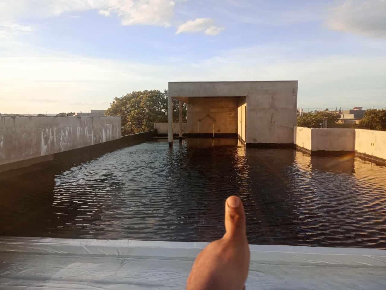 Impermeabilização de laje exposta, com manta asfáltica comum e aluminada.