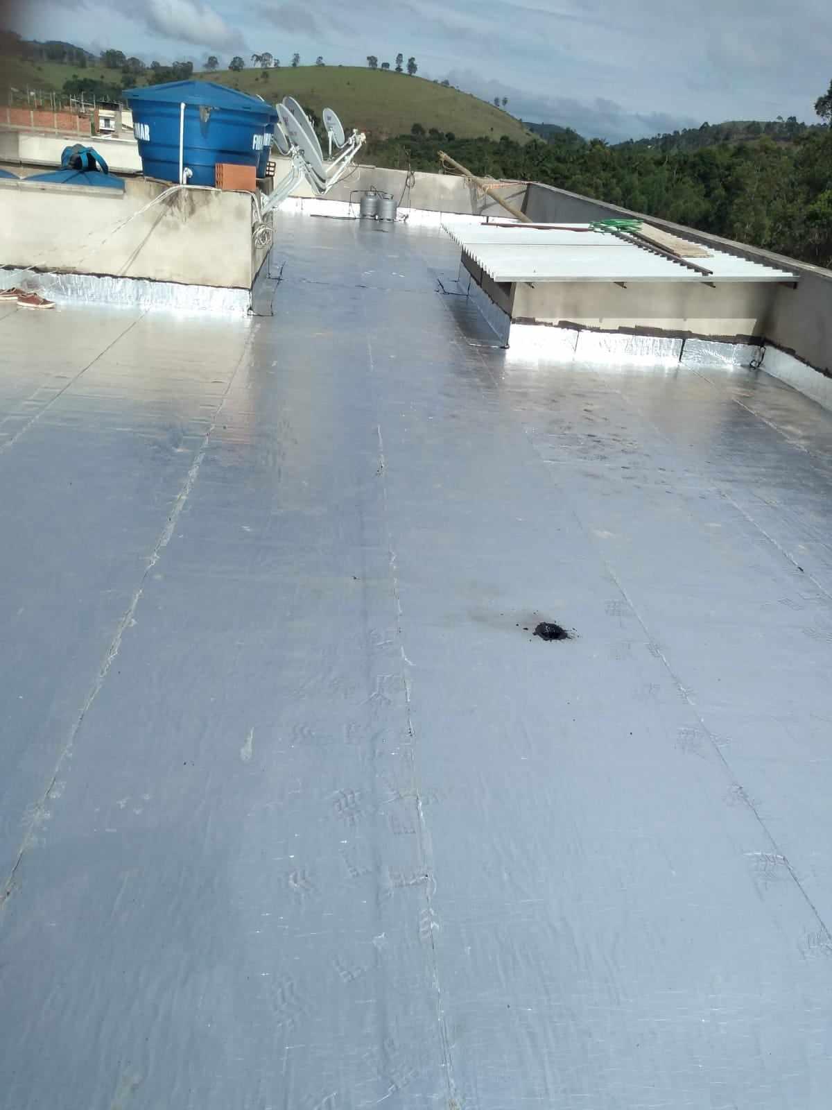 Impermeabilização de laje expostas com manta asfáltica aluminada. 