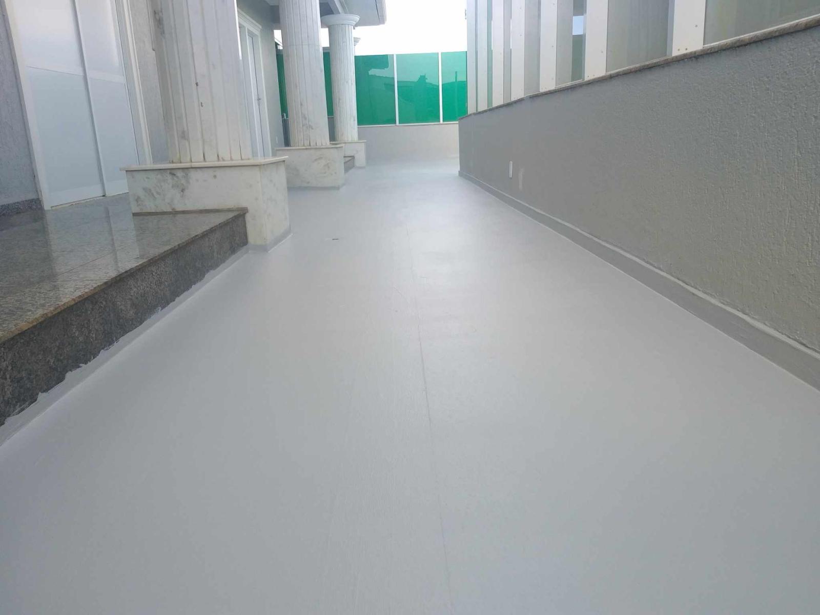 Impermeabilização de piso com borracha liquida e látex e Bidim.