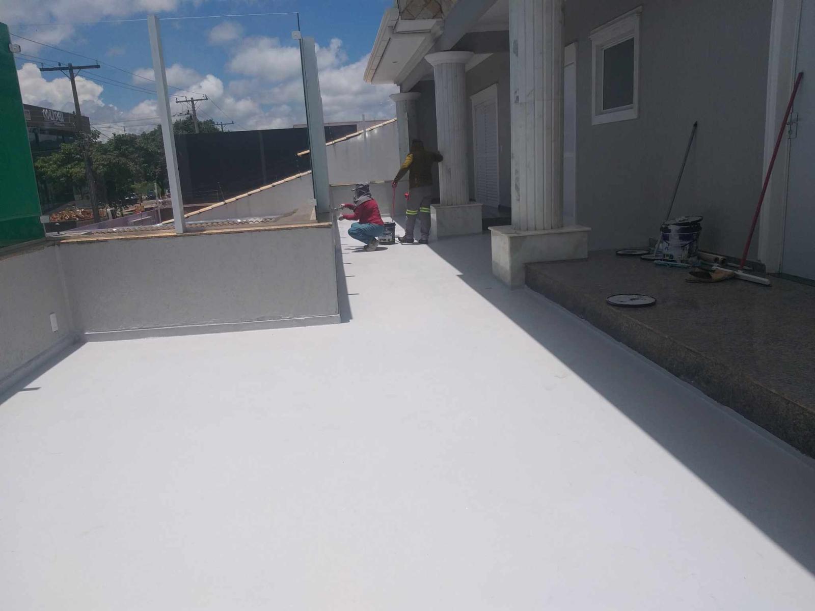 Impermeabilização de piso com borracha liquida, látex e Bidim.