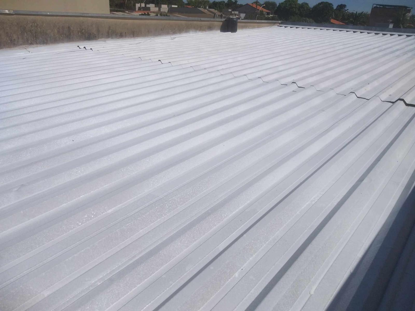 Impermeabilização e isolamento térmico, para telhados e coberturas com borracha liquida e bidim.