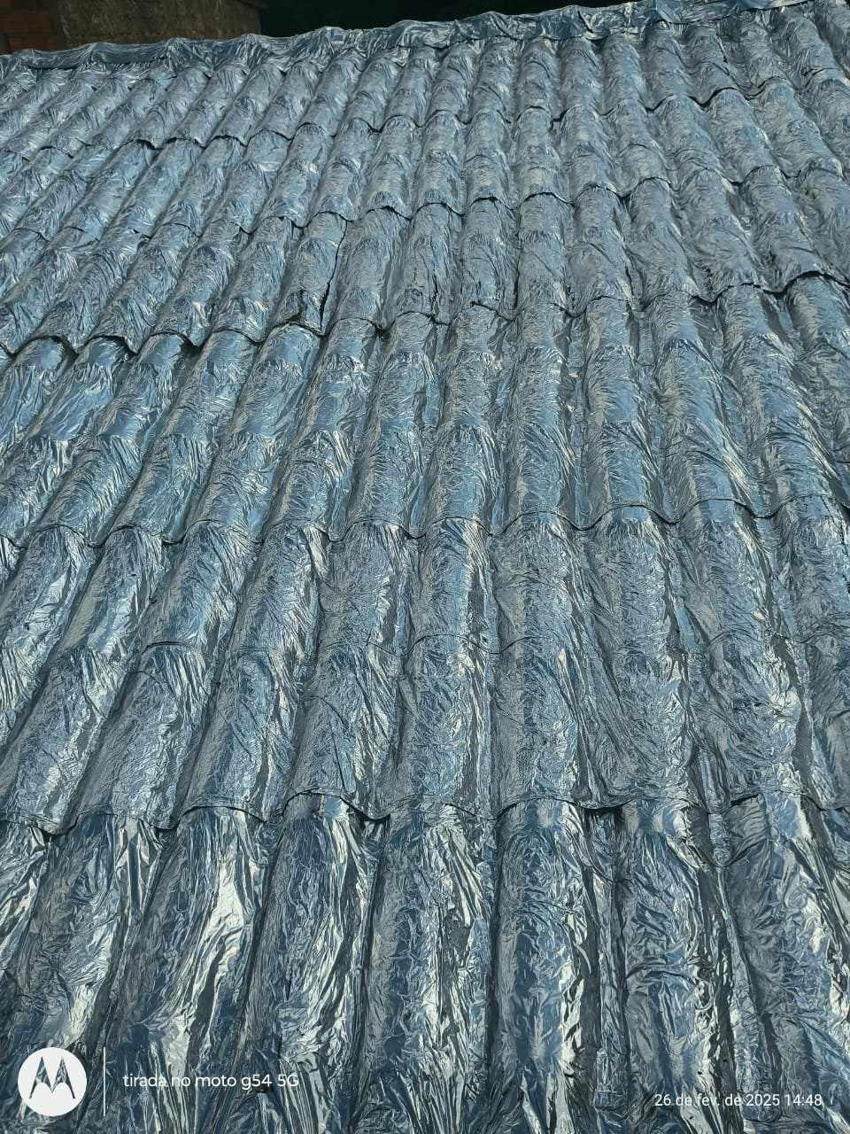 Impermeabilização e isolamento térmico, para telhados e coberturas expostas com manta asfáltica aluminada.