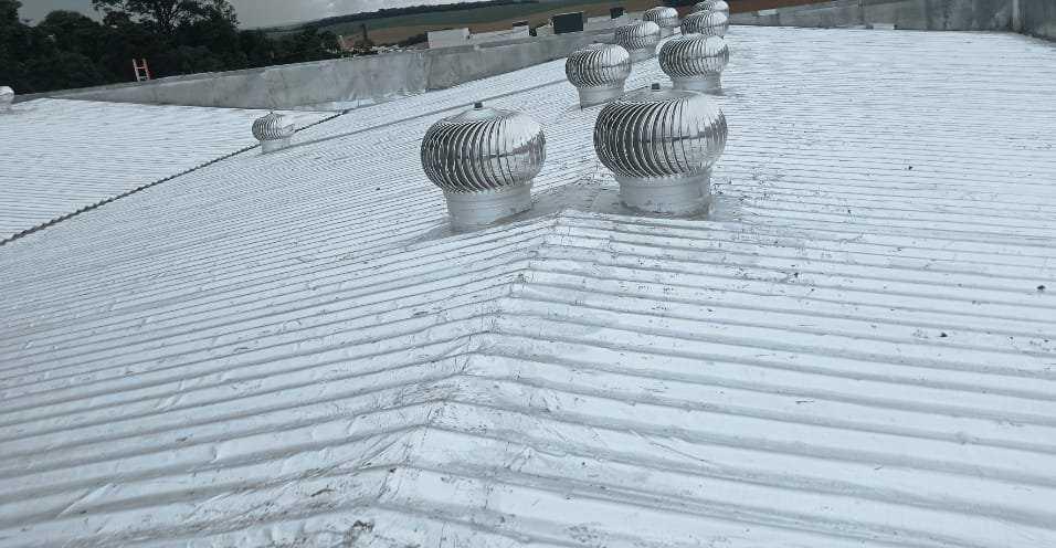 Impermeabilização e isolamento térmico, para telhados e coberturas com borracha liquida e bidim.