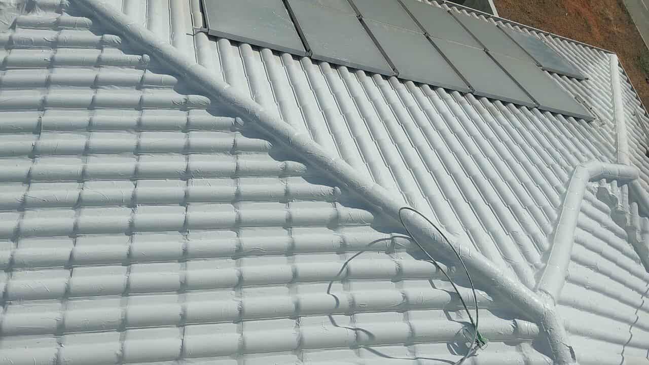 Impermeabilização e isolamento térmico, para telhados e coberturas.