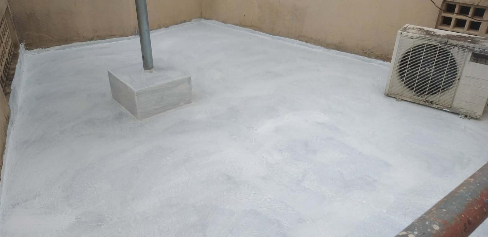 Impermeabilização e isolamento térmico, para telhados e coberturas expostas.